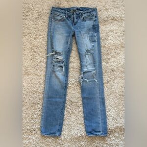 American Eagle Outfitters Light Blue Distressed Skinny Jeans
